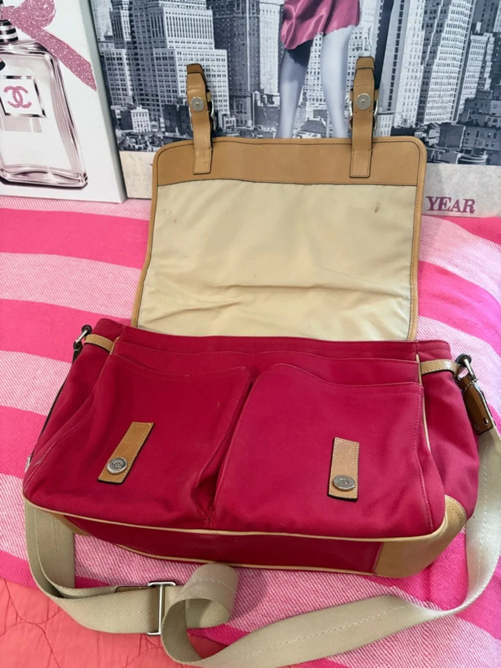 Coach Red Canvas Messenger Bag with Cream Strap and Tan Trim - Picture 3 of 12